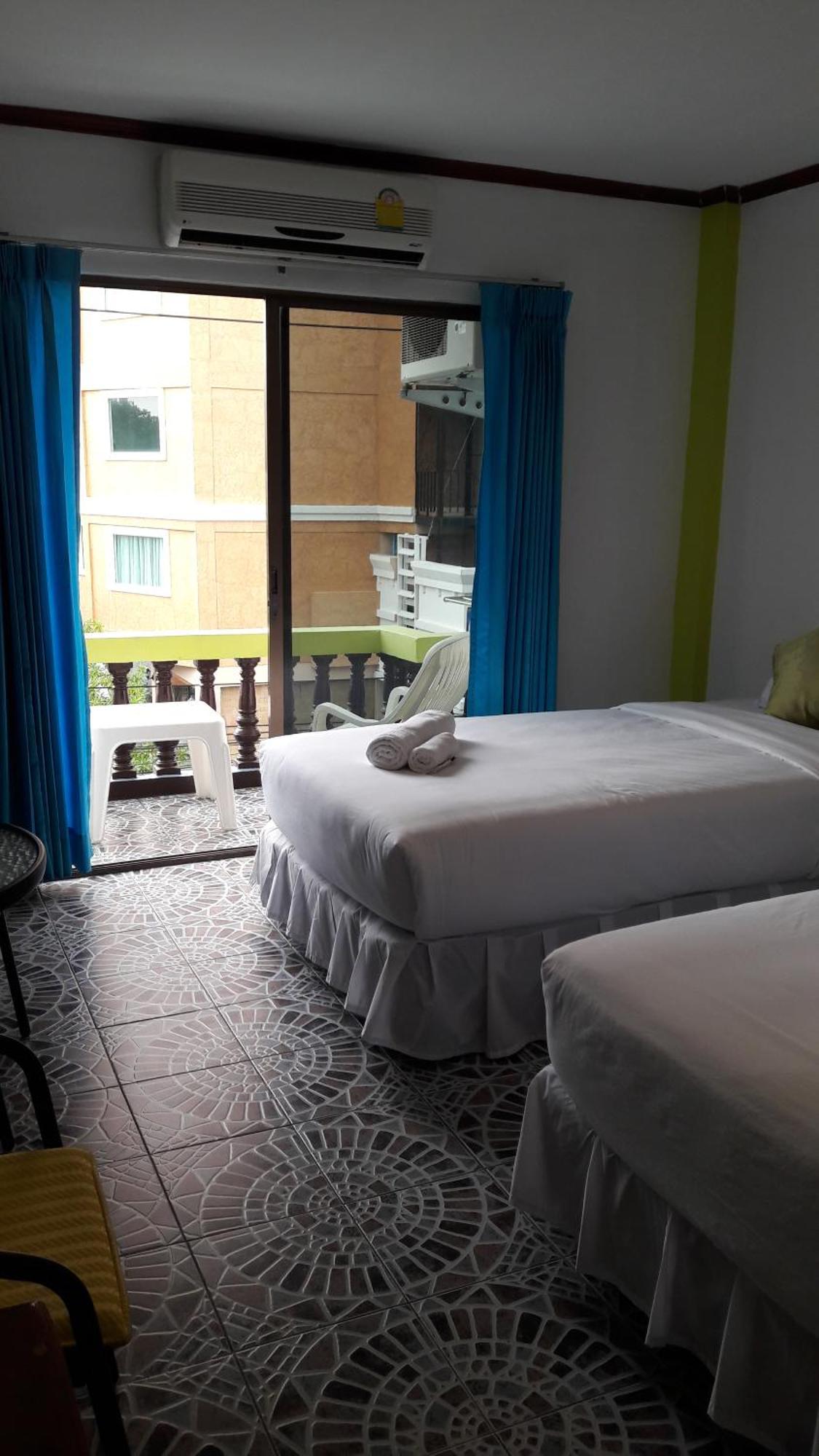 Nong Guest House Pattaya Extérieur photo