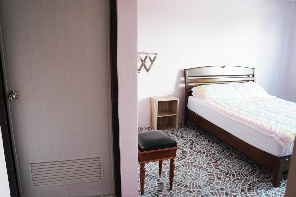 Nong Guest House Pattaya Extérieur photo