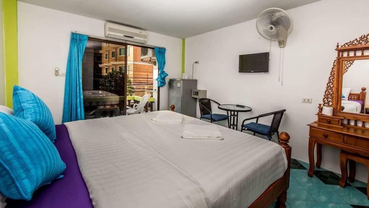 Nong Guest House Pattaya Extérieur photo