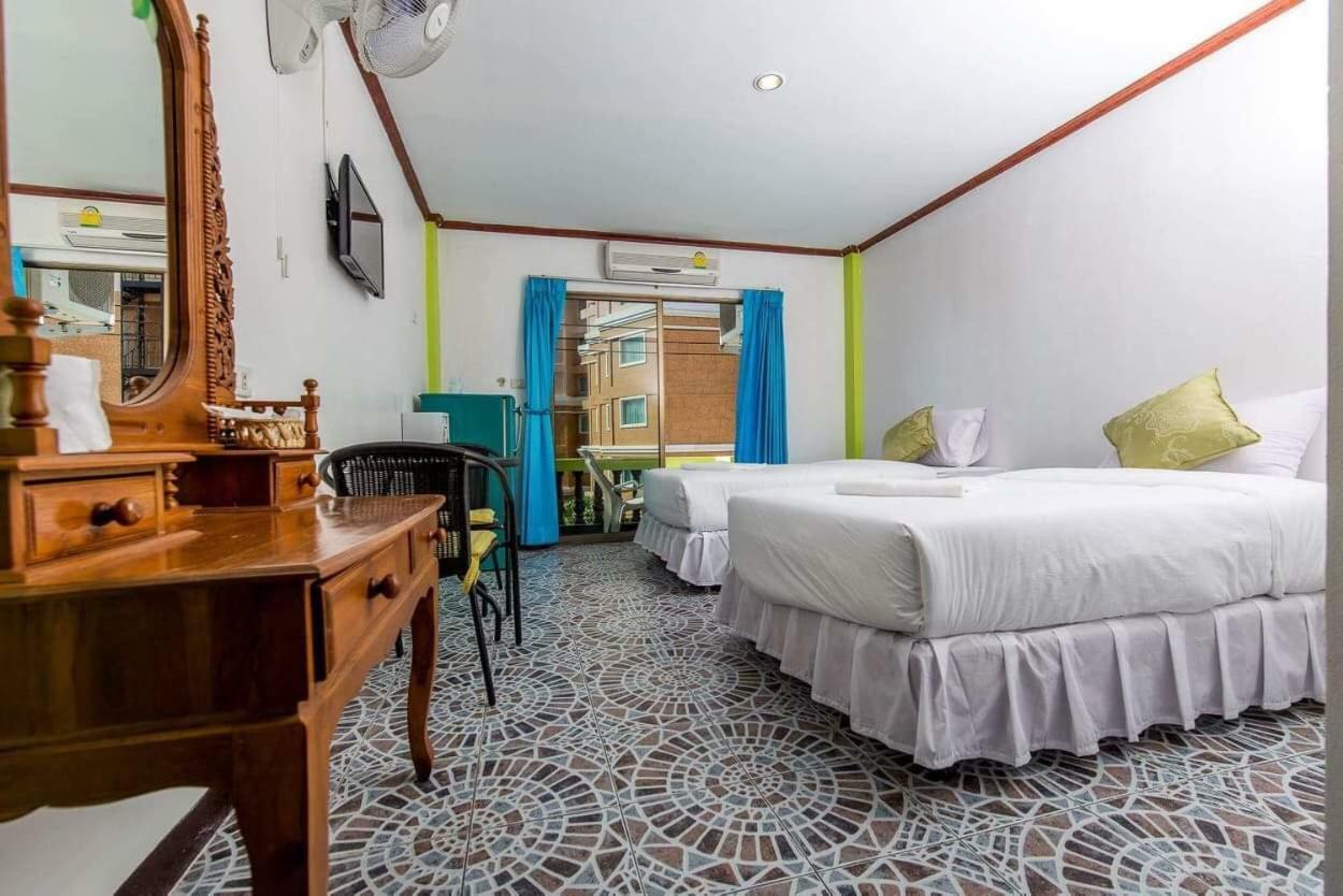 Nong Guest House Pattaya Extérieur photo